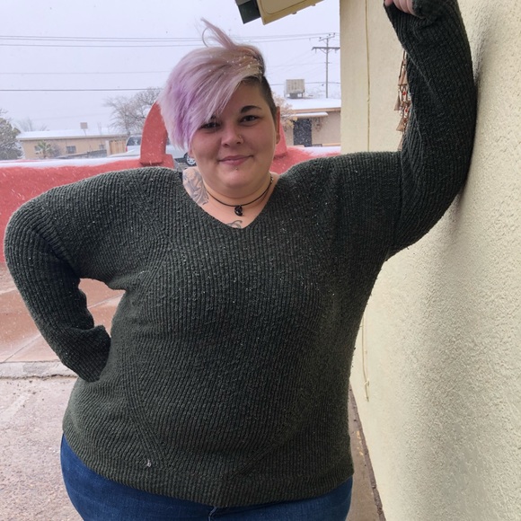 Meet your Posher, Tabitha - Picture 8 of 12